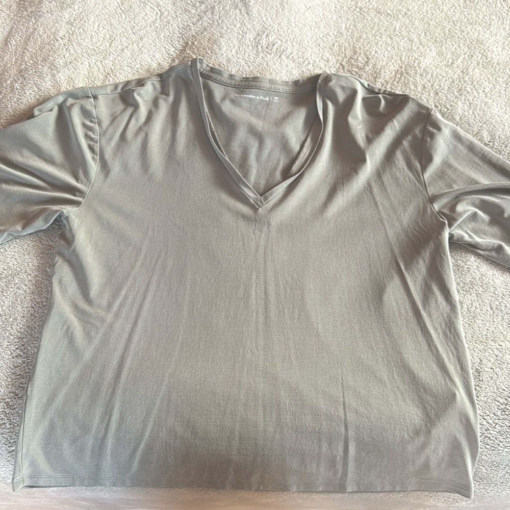 Abercrombie V Neck